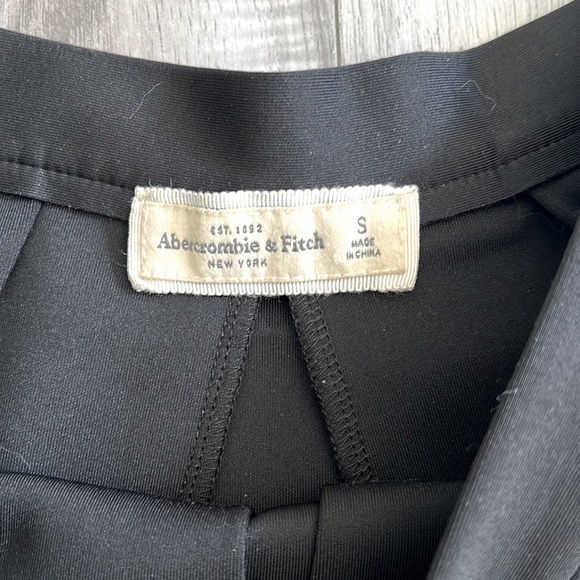 Pleated skirt - Picture 2 of 2